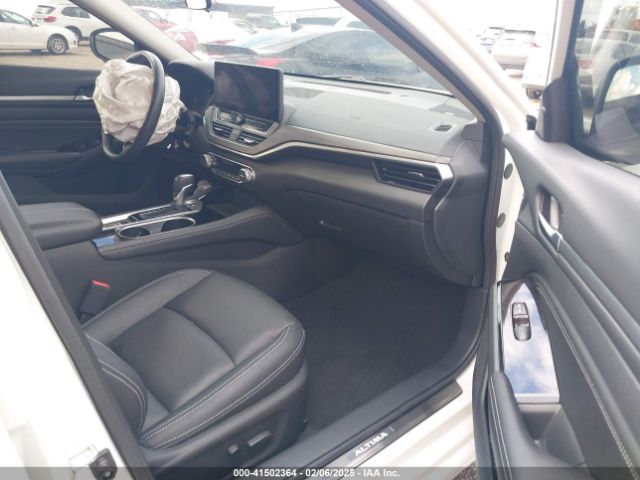 1N4BL4EW6PN349560 Nissan Altima Sl Intelligent Awd