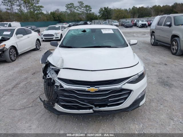 1G1ZD5ST4NF110188 Chevrolet Malibu Fwd Lt