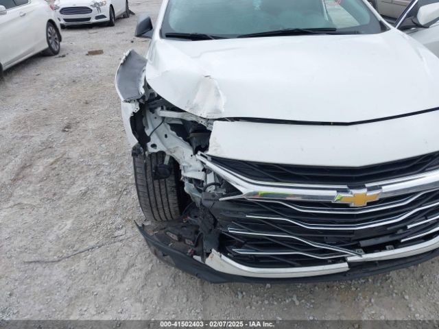 1G1ZD5ST4NF110188 Chevrolet Malibu Fwd Lt