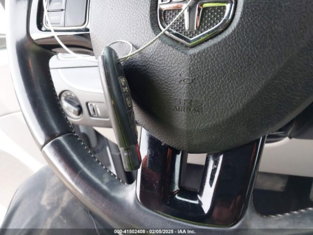 2C4RDGCG7KR712530 Dodge Grand Caravan Sxt