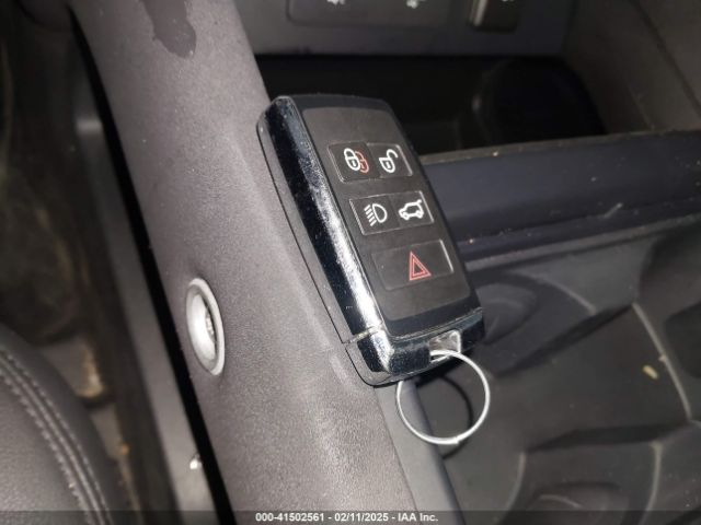 SALEJ7EX6P2137517 Land Rover Defender 110 S