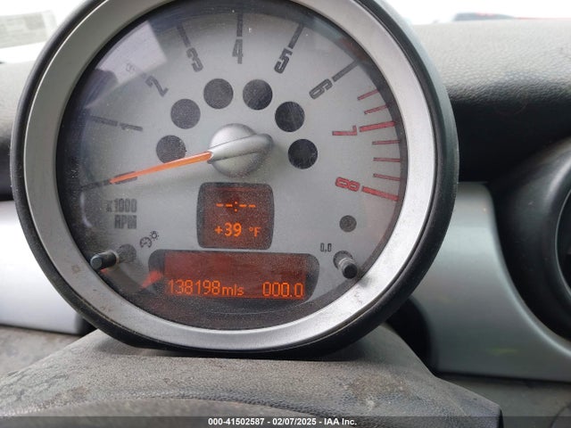 2007 MINI COOPER S WMWMF73507TT83735 Photo 6