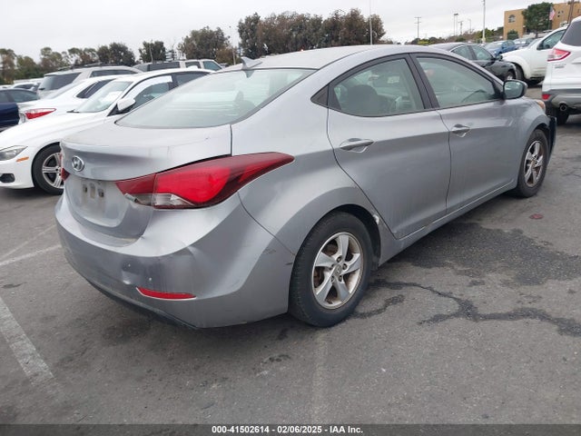 5NPDH4AEXFH577223 Hyundai ELANTRA SE