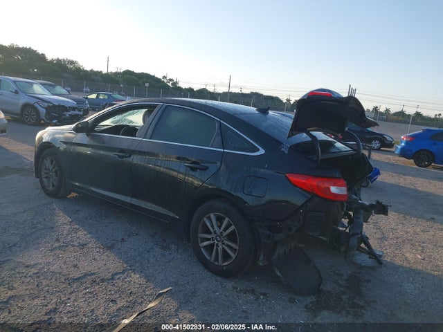 Hyundai SONATA SE 2015 5NPE24AF2FH201825 Image 3
