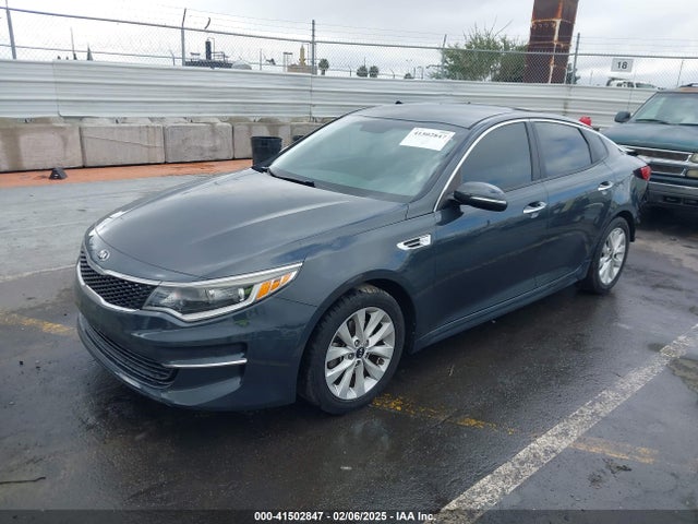 KIA Optima Lx 2016 5XXGT4L34GG003057 Image 2