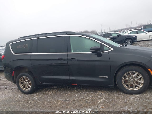 Chrysler Pacifica Touring L 2022 2C4RC1BG8NR155908 Image 12
