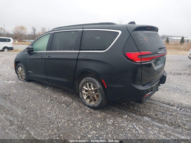 Chrysler Pacifica Touring L 2022 2C4RC1BG8NR155908 Image 3