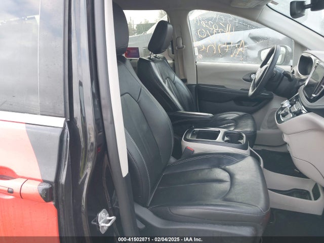 Chrysler Pacifica Touring L 2022 2C4RC1BG8NR155908 Image 5