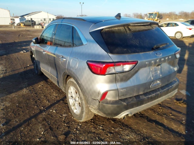 Ford ESCAPE SE 2021 1FMCU0G65MUA93295 Image 3
