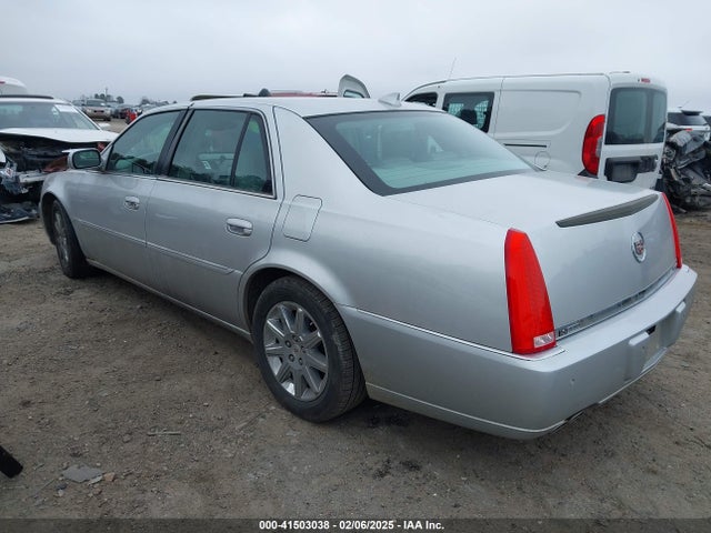 2010 CADILLAC DTS 1G6KH5EY0AU111092 Photo 2