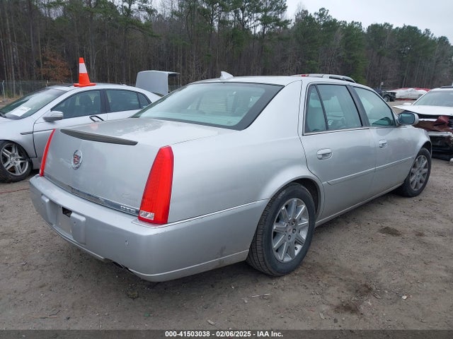 2010 CADILLAC DTS 1G6KH5EY0AU111092 Photo 3