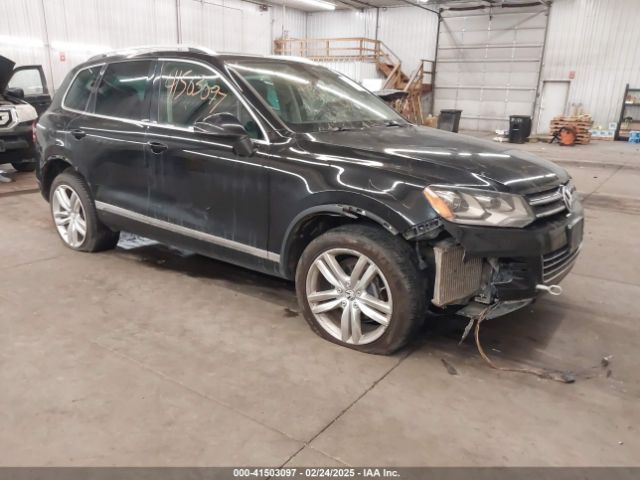 2011 VOLKSWAGEN TOUAREG WVGFK9BP2BD001256