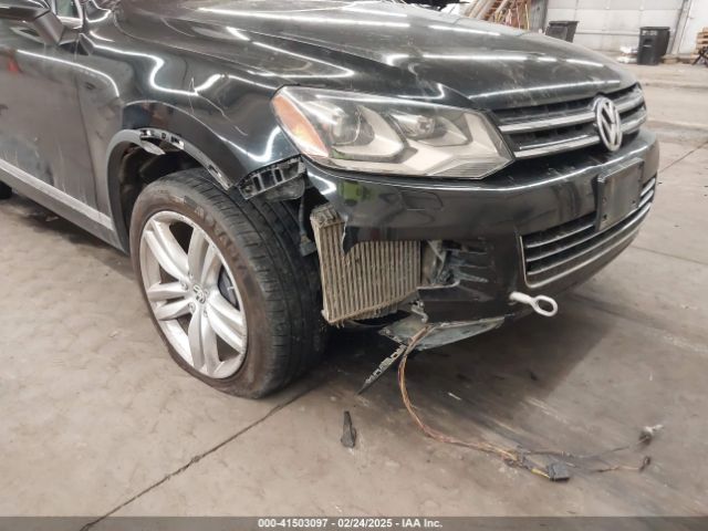 2011 VOLKSWAGEN TOUAREG WVGFK9BP2BD001256 Photo 5