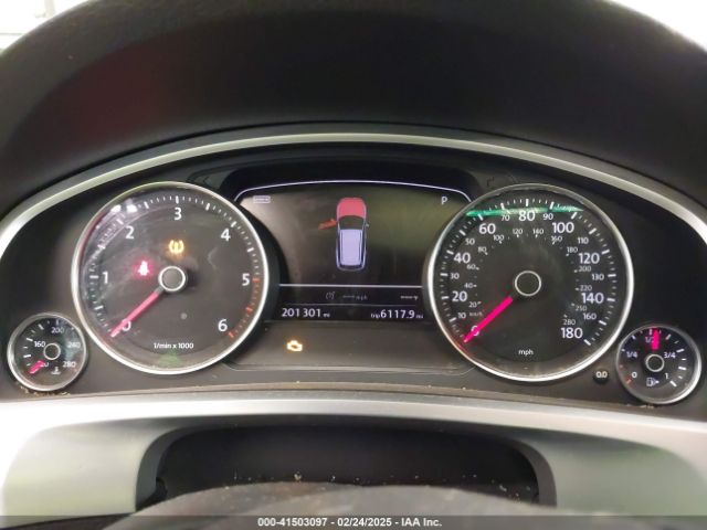 2011 VOLKSWAGEN TOUAREG WVGFK9BP2BD001256 Photo 6