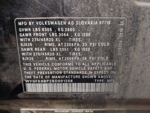 2011 VOLKSWAGEN TOUAREG WVGFK9BP2BD001256 Photo 8