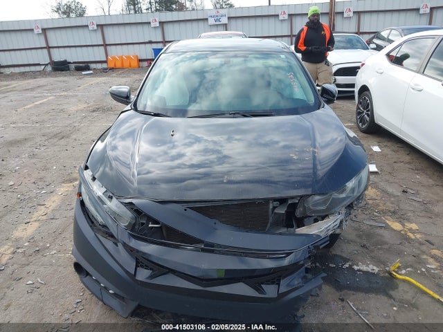 19XFC2F56JE043525 Honda Civic Lx