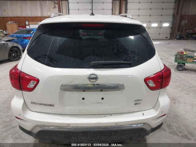 5N1DR2MM5HC665921 Nissan Pathfinder Sv