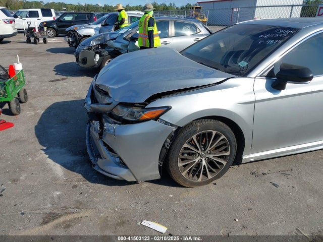4T1B11HK7JU099875 Toyota CAMRY SE