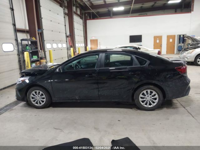 3KPF24AD3RE812233 KIA FORTE LX