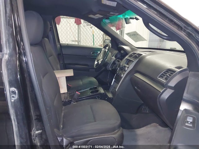 Ford Police Interceptor 2015 1FM5K8AR9FGC26867 Image 5