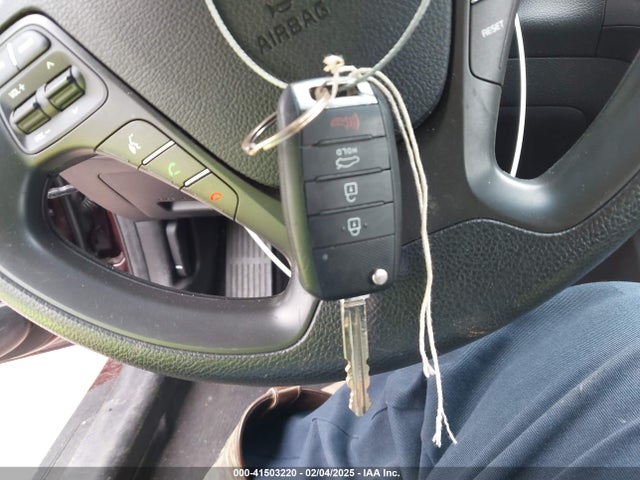 3KPFK4A74JE246016 KIA FORTE LX