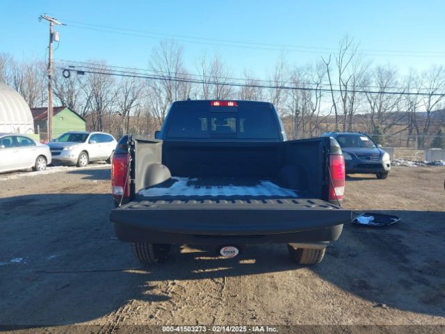 1C6RR7GGXPS520530 RAM 1500 Classic Warlock  4x4 6'4 Box