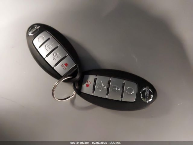 5N1AT3BBXMC775532 Nissan Rogue Sv Intelligent Awd