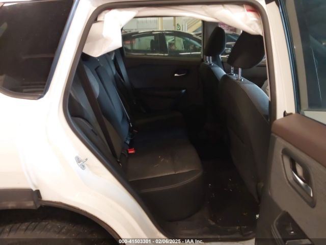 5N1AT3BBXMC775532 Nissan Rogue Sv Intelligent Awd