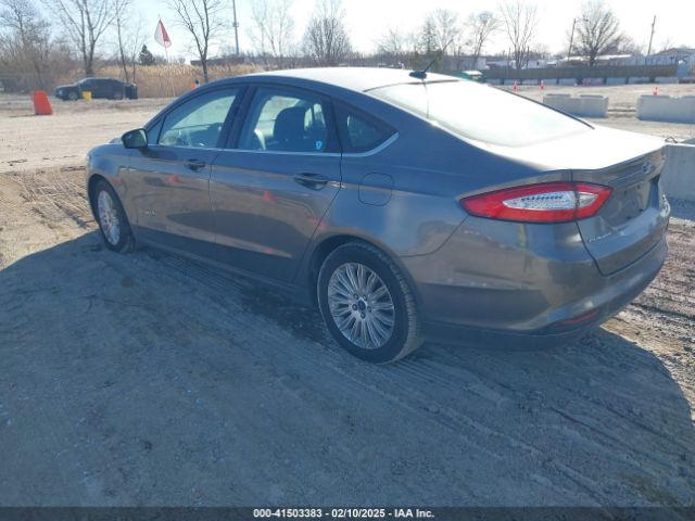 3FA6P0LU0ER140647 Ford Fusion Hybrid Se