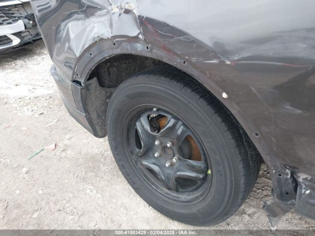 2T3ZFREVXGW245294 Toyota RAV4 LE