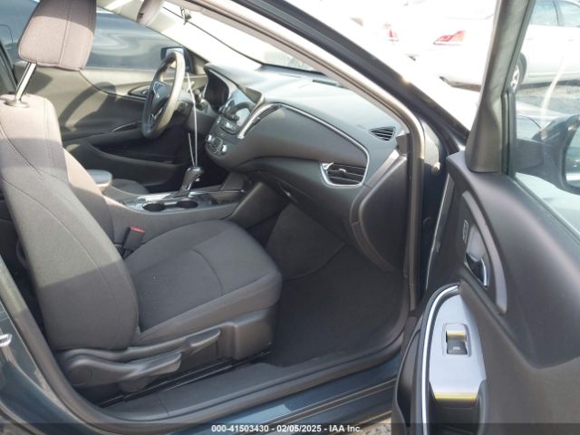 2019 CHEVROLET MALIBU 1G1ZD5ST3KF193902 Photo 4