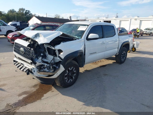 5TFCZ5AN6JX137771 Toyota Tacoma Trd Off Road