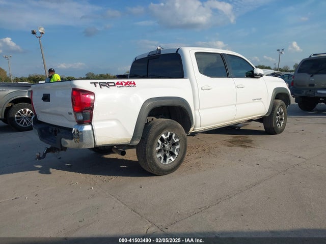 5TFCZ5AN6JX137771 Toyota Tacoma Trd Off Road
