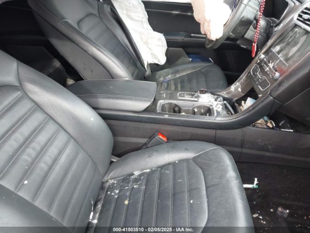 3FA6P0HDXHR249629 Ford FUSION SE