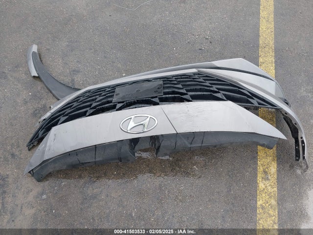 KMHLM4AG8NU325382 Hyundai ELANTRA SEL