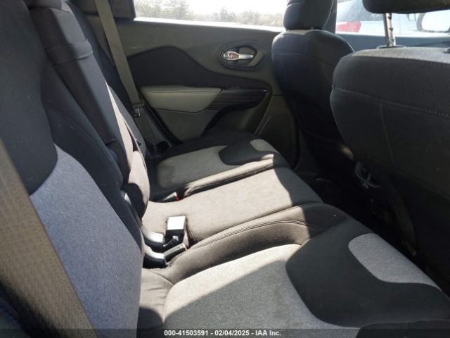 1C4PJLCB6EW101638 Jeep Cherokee Latitude