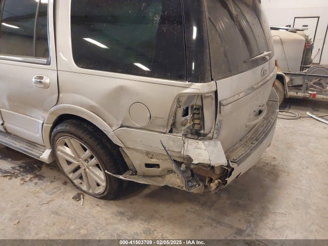 1FMJU2AT1FEF01970 Ford Expedition Limited