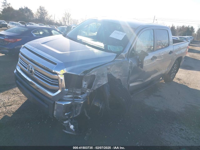 5TFDY5F11HX642737 Toyota Tundra Sr5 5.7l V8