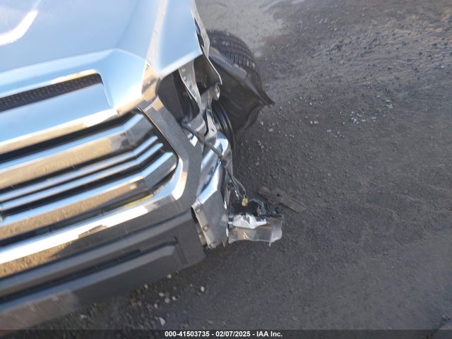 5TFDY5F11HX642737 Toyota Tundra Sr5 5.7l V8