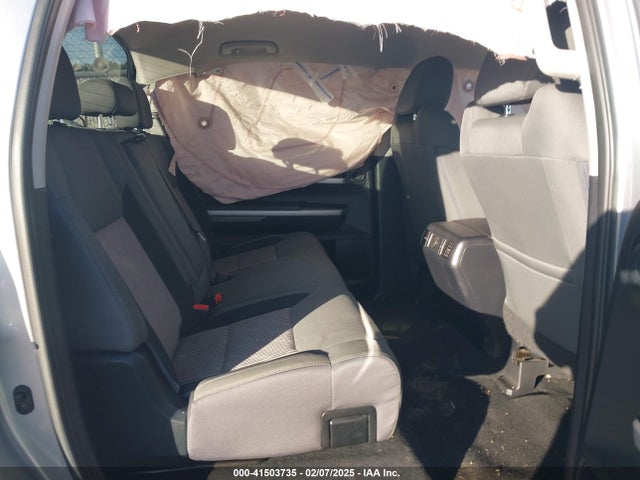 5TFDY5F11HX642737 Toyota Tundra Sr5 5.7l V8