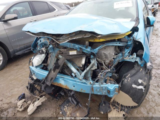 JTDKDTB30F1101290 Toyota Prius C Two