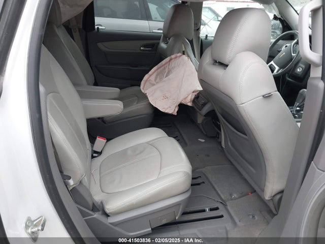 1GNKVHKD3HJ104844 Chevrolet Traverse 2lt