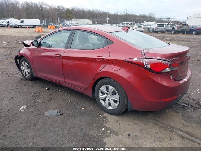 5NPDH4AE3GH795148 Hyundai ELANTRA SE