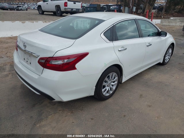 Nissan Altima 2.5 S 2018 1N4AL3AP4JC209269 Image 4