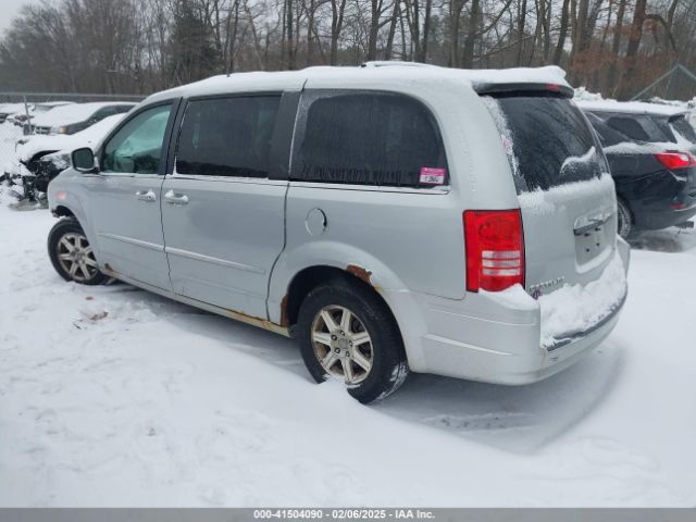2009 CHRYSLER TOWN & COUNTRY 2A8HR54169R640539 Photo 2
