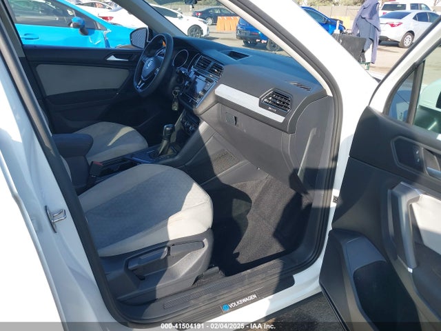 3VV1B7AX4LM098567 Volkswagen Tiguan 2.0t S