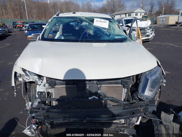 KNMAT2MV1KP516018 Nissan ROGUE SV
