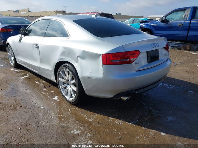 2011 AUDI A5 WAURFAFR9BA031999 Photo 2