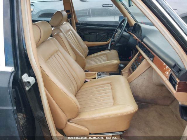 1983 MERCEDES-BENZ 300 WDBCB20A7DB045764 Photo 4