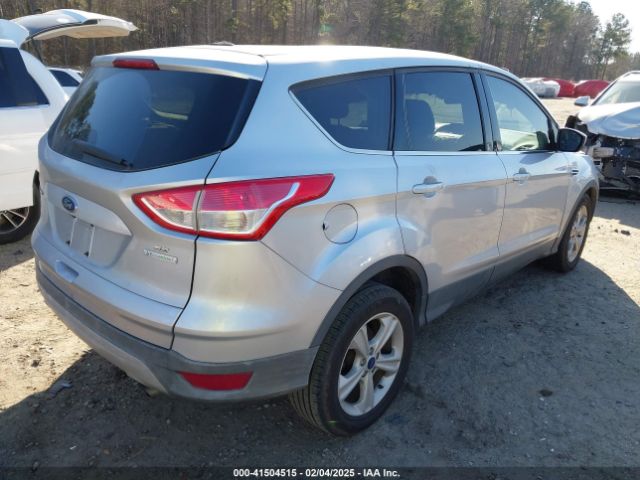 1FMCU0GX1GUA36024 Ford ESCAPE SE